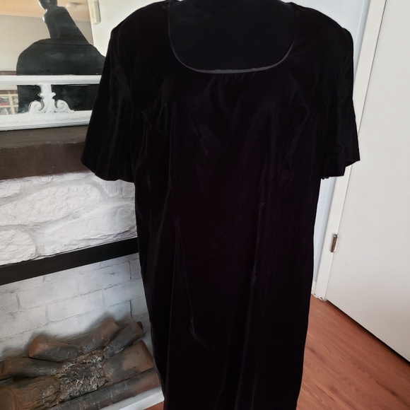 velvet dress size 22